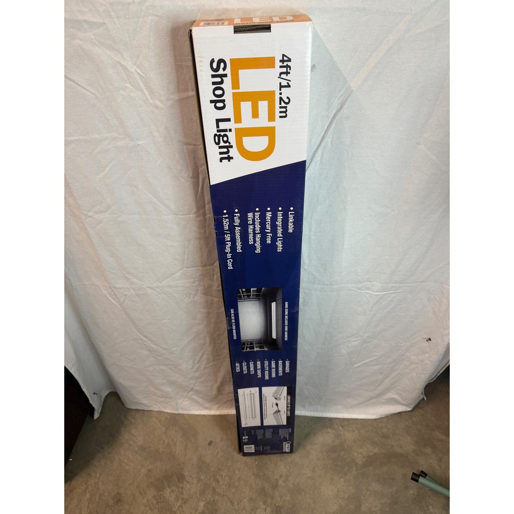 Feit Electric 4ft LED Shop Light 3700 Lumens 4000K Cool White Linkable 42W‎ NEW